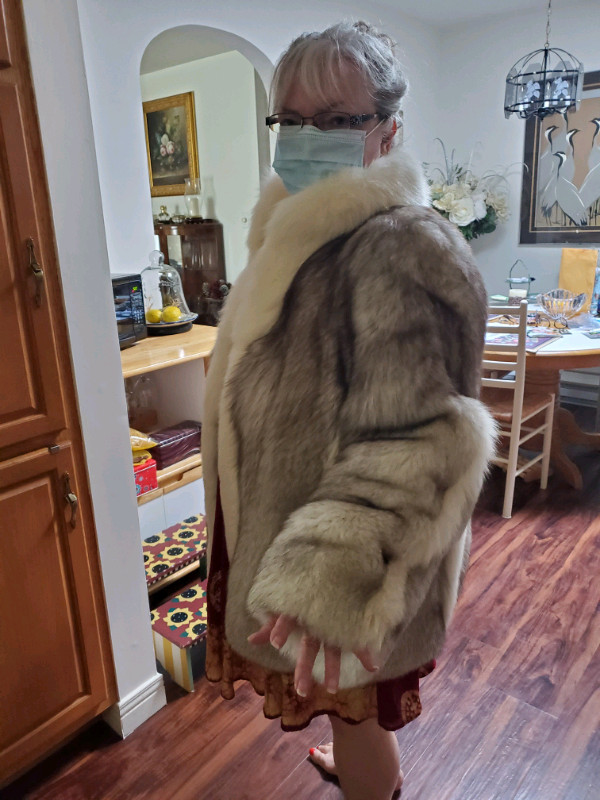 Fur coat  in Women's - Tops & Outerwear in Kingston - Image 3