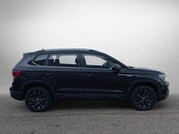 This Volkswagen Taos delivers a Intercooled Turbo Regular Unleaded I-4 1.5 L/91 engine powering this... (image 3)
