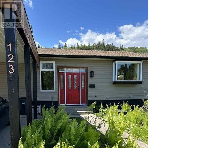 123 THACKER CRESCENT Prince George, British Columbia in Houses for Sale in Prince George