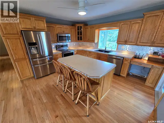 Muchowski Acreage Montmartre, Saskatchewan in Houses for Sale in Regina - Image 10