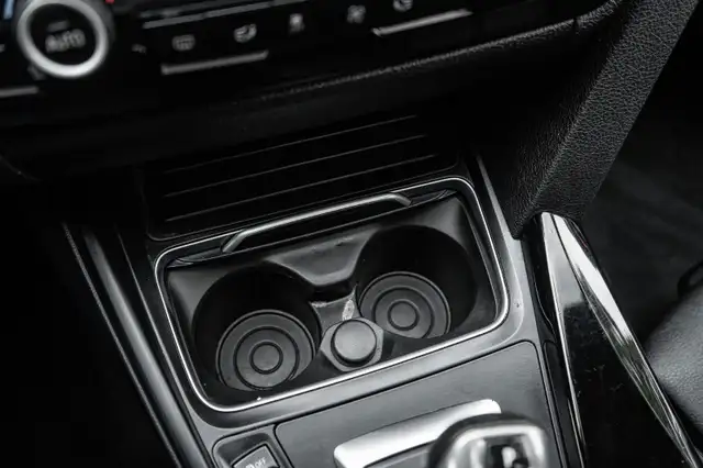 2018 BMW 3 Series5619997785201152016