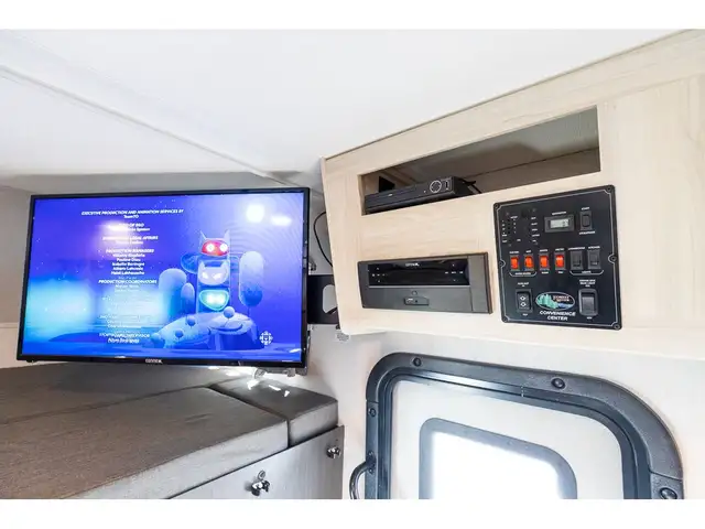 2022 Forest River Sunseeker 2440 2025 2 extension 2022 Classe C in RVs & Motorhomes in Laval / North Shore - Image 23