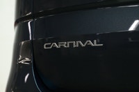 LOCAL and only 18,003 KM! This Kia Carnival boasts a Regular Unleaded V-6 3.5 L/212 engine powering... (image 7)