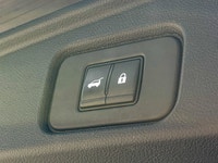 3.5L V6 Engine with 4x4 Drivetrain - Panoramic Sunroof for a Bright Interior - 360 Camera - Heated S... (image 8)