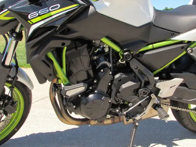 2021 Kawasaki Z650 ABS in Sport Bikes in Leamington - Image 18