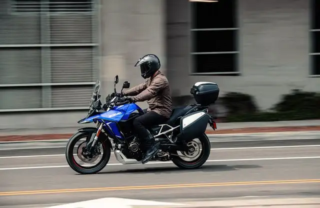 2024 Suzuki V-Strom 800 Adventure in Sport Touring in Ottawa - Image 15