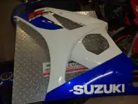 2007-08 suzuki gsxr-1000 side fairings