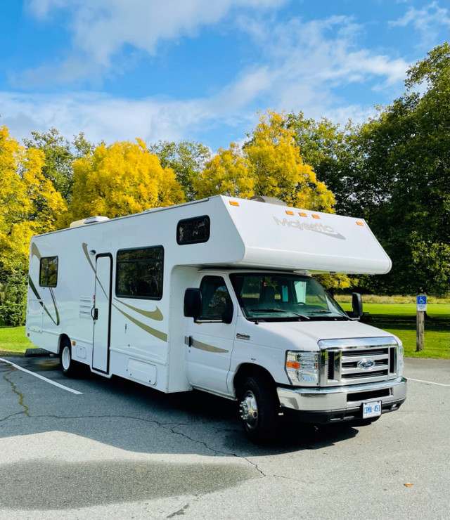 2017 Thor Majestic 28A, class c, 30 ft in RVs & Motorhomes in Delta/Surrey/Langley - Image 2