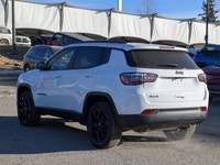 This Jeep Compass has a strong Intercooled Turbo Regular Unleaded I-4 2.0 L/122 engine powering this... (image 5)