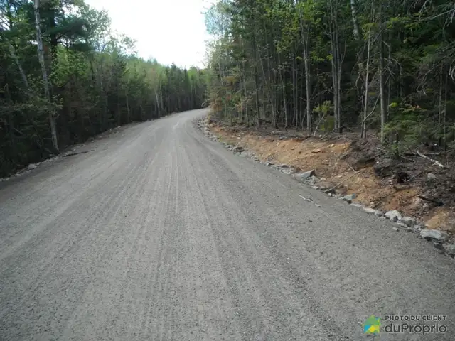 $750,000 - Land to be developed for sale in Baie-St-Paul in Land for Sale in Québec City - Image 2