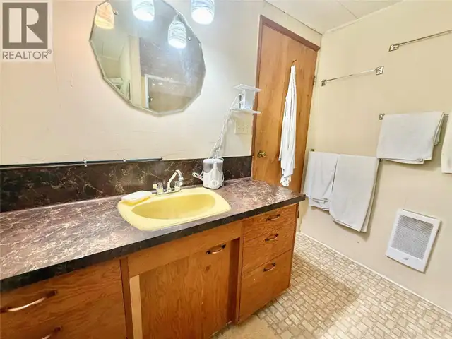 189 Alpine Road Christina Lake, British Columbia in Houses for Sale in Penticton - Image 18