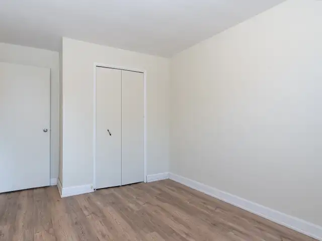 Port Elgin 2 Bedroom Apartment for Rent: in Long Term Rentals in Owen Sound - Image 16