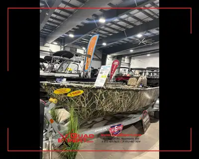 2025 Freedom 180 Waterfowl TL Complete Boat Package- Mossy oak Shadow Grass Blades This brand-new 20...