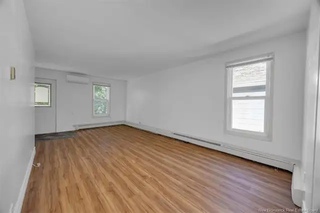 32 Cedar Grove Crescent - 2 Upper Bedroom Unit in Saint John in Long Term Rentals in Saint John - Image 5