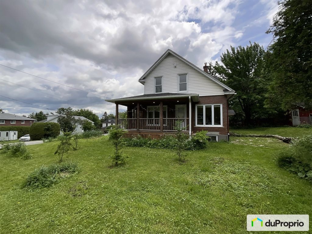 $535,000 - 1 1/2 Storey for sale in Sherbrooke (Lennoxville) — photo 2