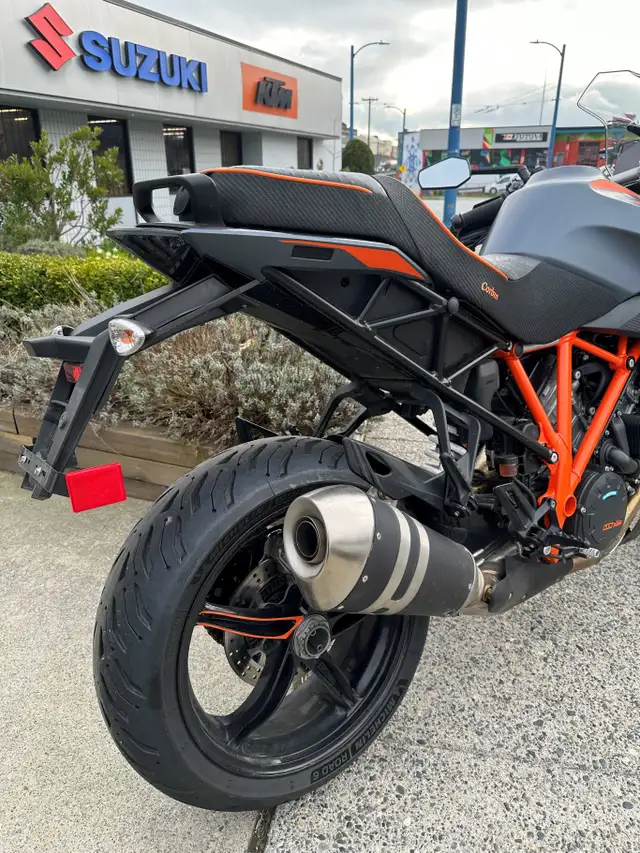 2023 1290 Super Duke GT in Street, Cruisers & Choppers in Vancouver - Image 4