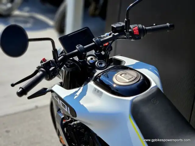 2024 Husqvarna Vitpilen 401 in Street, Cruisers & Choppers in Oshawa / Durham Region - Image 16