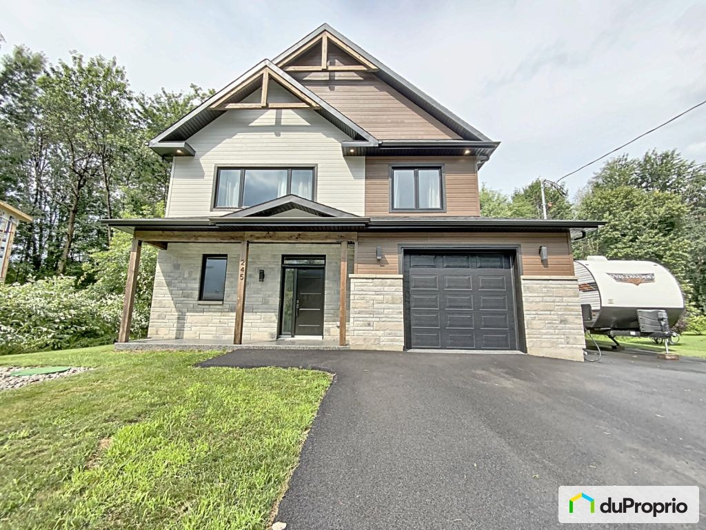 $895,000 - 2 Storey for sale in Riviere-Beaudette — photo 1
