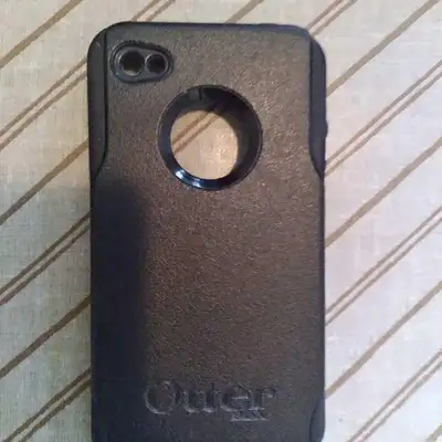 Otterbox Defender Case for Iphone - Brand New - $5 ( I think it fits an Iphone 5) (Measures 4 3/4 x...