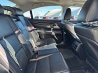 This 2013 Lexus ES 350 Technology package fuly loaded features a lower, progressive profile and clea... (image 9)
