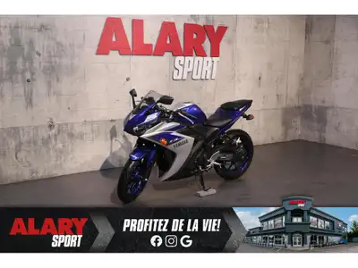 Welcome to Alary Sport Ontario Yamaha YZF-R3 2015 Cette MOTOCYCLETTE YAMAHA YZF-R3 2015 est disponib...