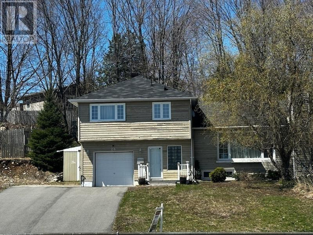 26 DIEPPE AVE Elliot lake, Ontario in Houses for Sale in Sudbury