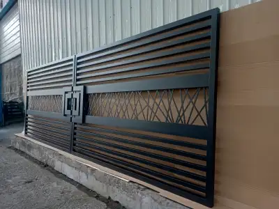 MODERN LUXURY DRIVEWAY GATE! Maintenance-free aluminum driveway gates with steel inserts! We have 2...