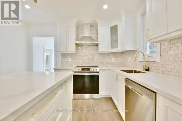 1556 HOUSTON AVENUE Innisfil, Ontario in Houses for Sale in Barrie - Image 7