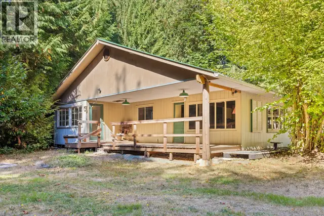 3175 Plumtree Rd Cobble Hill, British Columbia in Houses for Sale in Victoria - Image 2