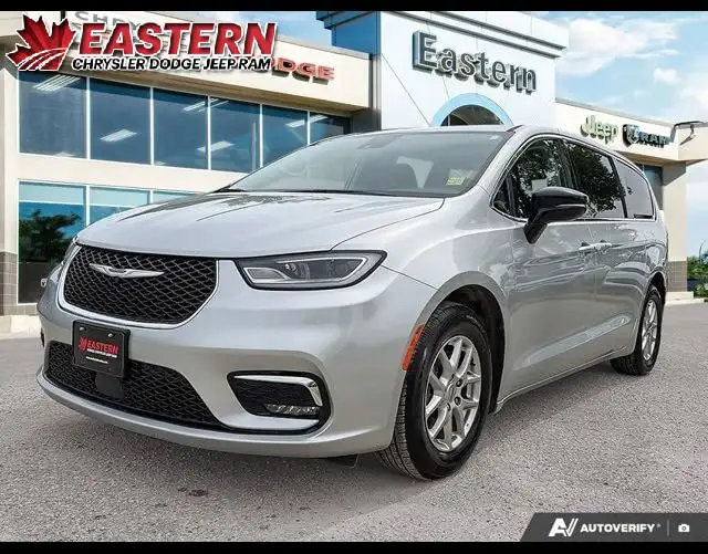 2024 Chrysler Pacifica | Touring-L | Apple CarPlay and Android in Cars & Trucks in Winnipeg - Image 2