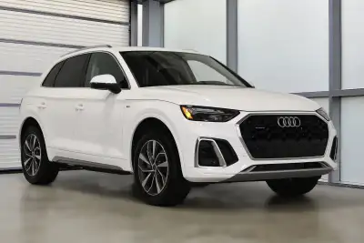 Traction intégrale Audi quattro / Apple Carplay + Android Auto / Navigation / Toit ouvrant panoramiq...