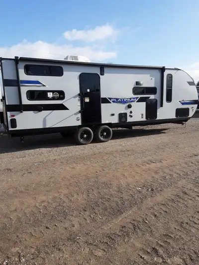 Fully featured, lightweight, and easy to tow, Salem FSX offers convenience in a tiny package. Perfec...