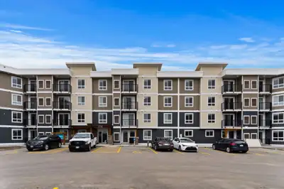 Pet-Friendly Two Bedroom One Bath with In-suite Laundry for Rent