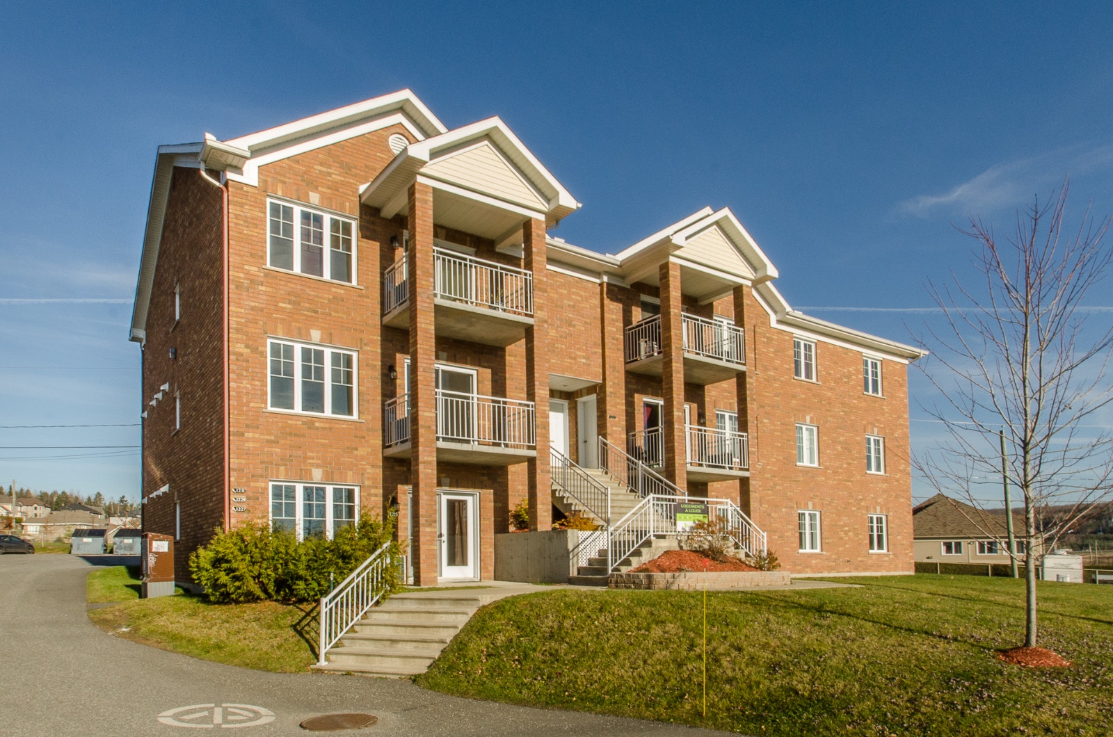 1395 Rue Brûlotte — photo 1