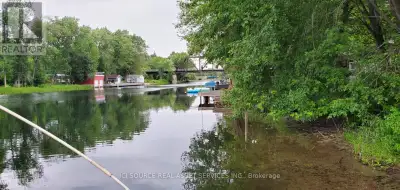Vacant Waterfront Lot - Boater's Paradise on the Trent Severn Waterway. Build your dream retreat on...