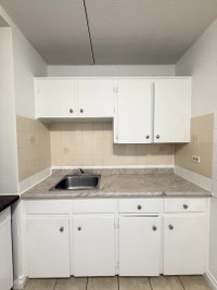 Amenities: Parking Included • Newly Renovated Suites Available • Quiet Building Suite & Building: Sp... (image 2)