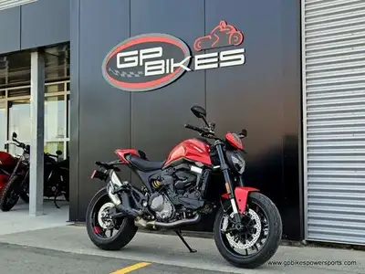 Credit approved in minutes* OACJust...CLICK HERE SOLD PENDING PICKUP----------- 2023 Ducati Monster+...