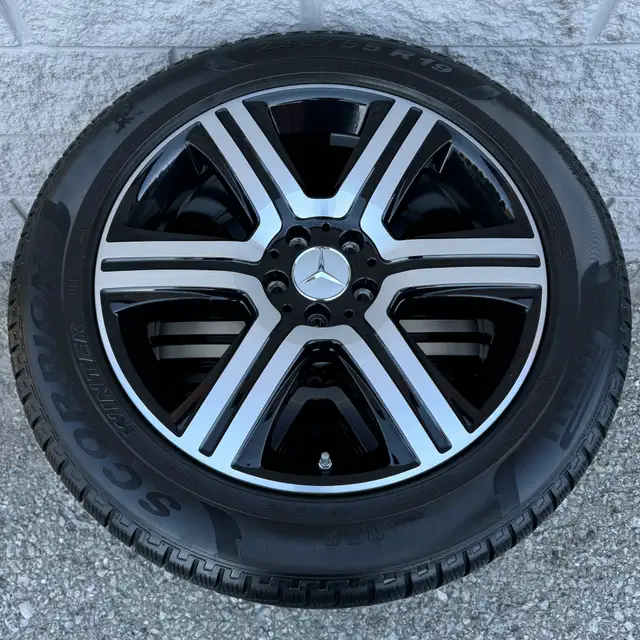 (80%) 4x MB GLC 43 AMG 19" OEM RunFlat Winter Wheels Package in Tires & Rims in City of Toronto - Image 9