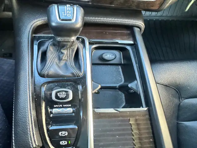 2018 Volvo XC90 T6 Momentum Reduced in Cars & Trucks in City of Toronto - Image 23