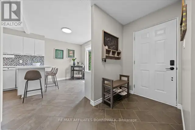 9 MELANIE CRESCENT Ottawa, Ontario62865717294081123