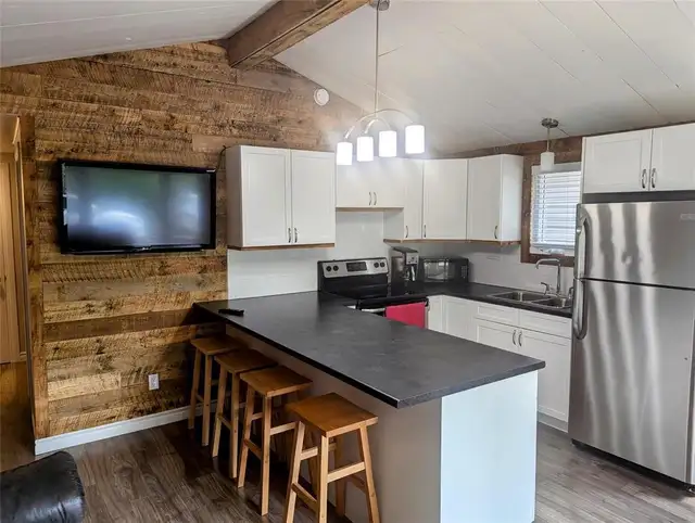 75 Fourth Street S Clear Lake, Manitoba in Houses for Sale in Winnipeg - Image 5