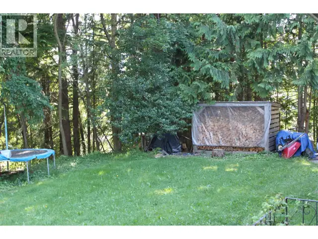 200 5TH  NW Street Nakusp, British Columbia in Houses for Sale in Nelson - Image 20