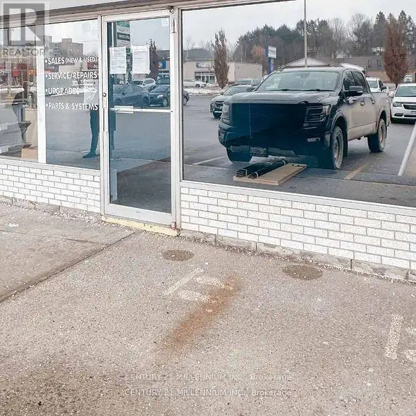 10 - 75 FIRST STREET Orangeville, Ontario in Commercial & Office Space for Rent in Oakville / Halton Region - Image 3