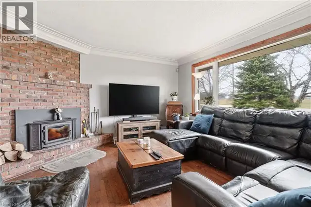 1767 CENTRE Road Carlisle, Ontario in Houses for Sale in Oakville / Halton Region - Image 12