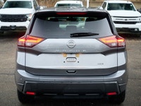 Exterior Highlights Exclusive blacked-out styling: dark chrome V-Motion grille, black mirror caps, b... (image 2)