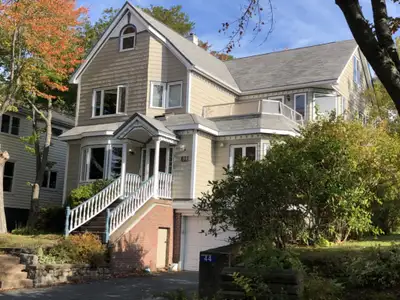 4 Bedroom Victorian Style Home, View Street Dartmouth!