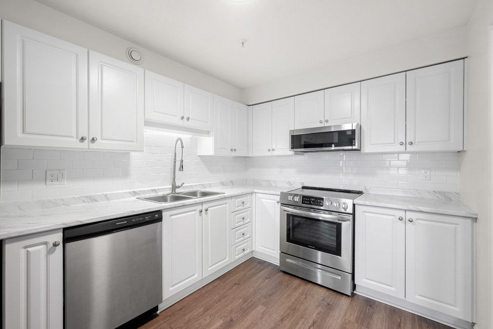 Available Now 1 & 2 Bedroom Apartments – Harbour Ridge 3