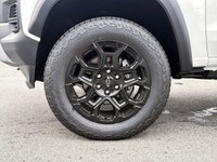 4WD Crew Cab Trail Boss ... Engine: Turbocharged Gas I4 2.7L/ Other Equipment TRAIL BOSS PREFERRED E... (image 8)