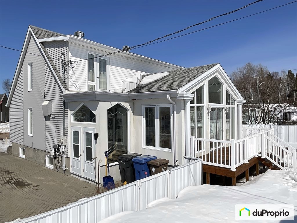$395,000 - 2 Storey for sale in Dolbeau-Mistassini — photo 2