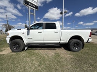 AMVIC Licensed Dealer AMVIC LICENSED DEALER//Stock Number: WG6007A *6.7L Cummins Turbo-Diesel *Heate... (image 3)